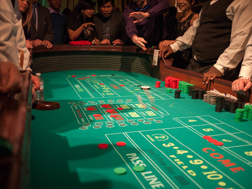 craps game game table